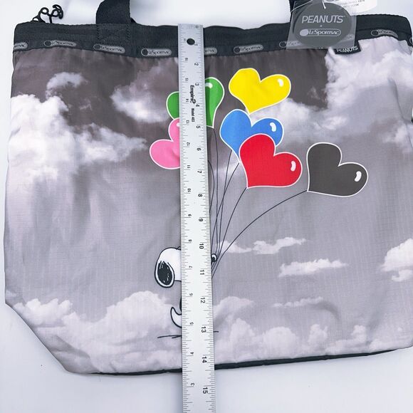 LeSportsac X Peanuts Hailey Light Tote Snoopy Sky Colorful Heart Balloons NWT - Picture 10 of 13